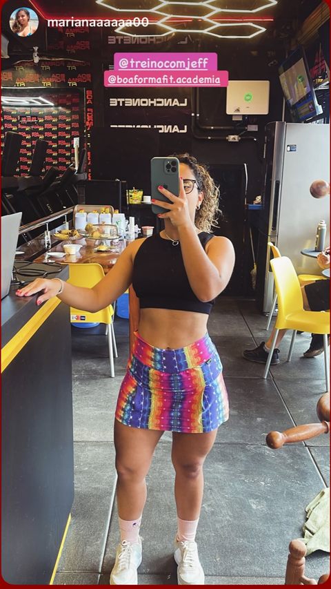 Aluna marcando o treino nos stories